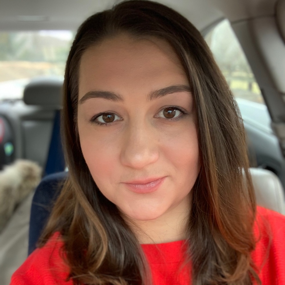 Meet your Posher, Cristina